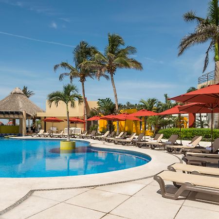 Camino Real Βερακρούζ Εξωτερικό φωτογραφία Pool at the Sheraton Nha Trang Hotel & Spa Resort